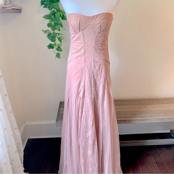 BCBG Maxazria Dress - Picture 2 of 8